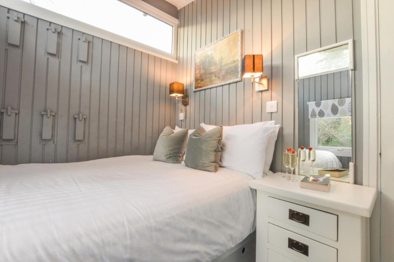 Loch Aweside Forest Cabins Dalavich Екстер'єр фото