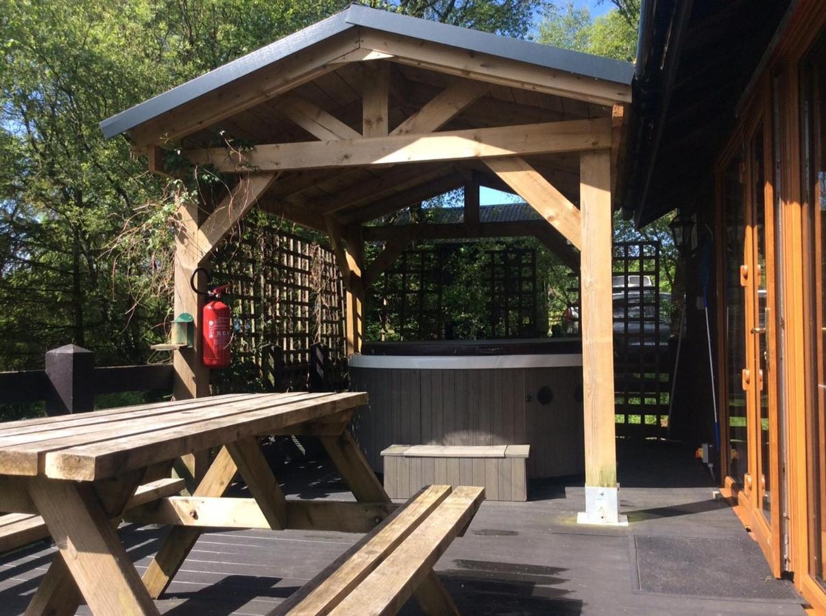 Loch Aweside Forest Cabins Dalavich Екстер'єр фото