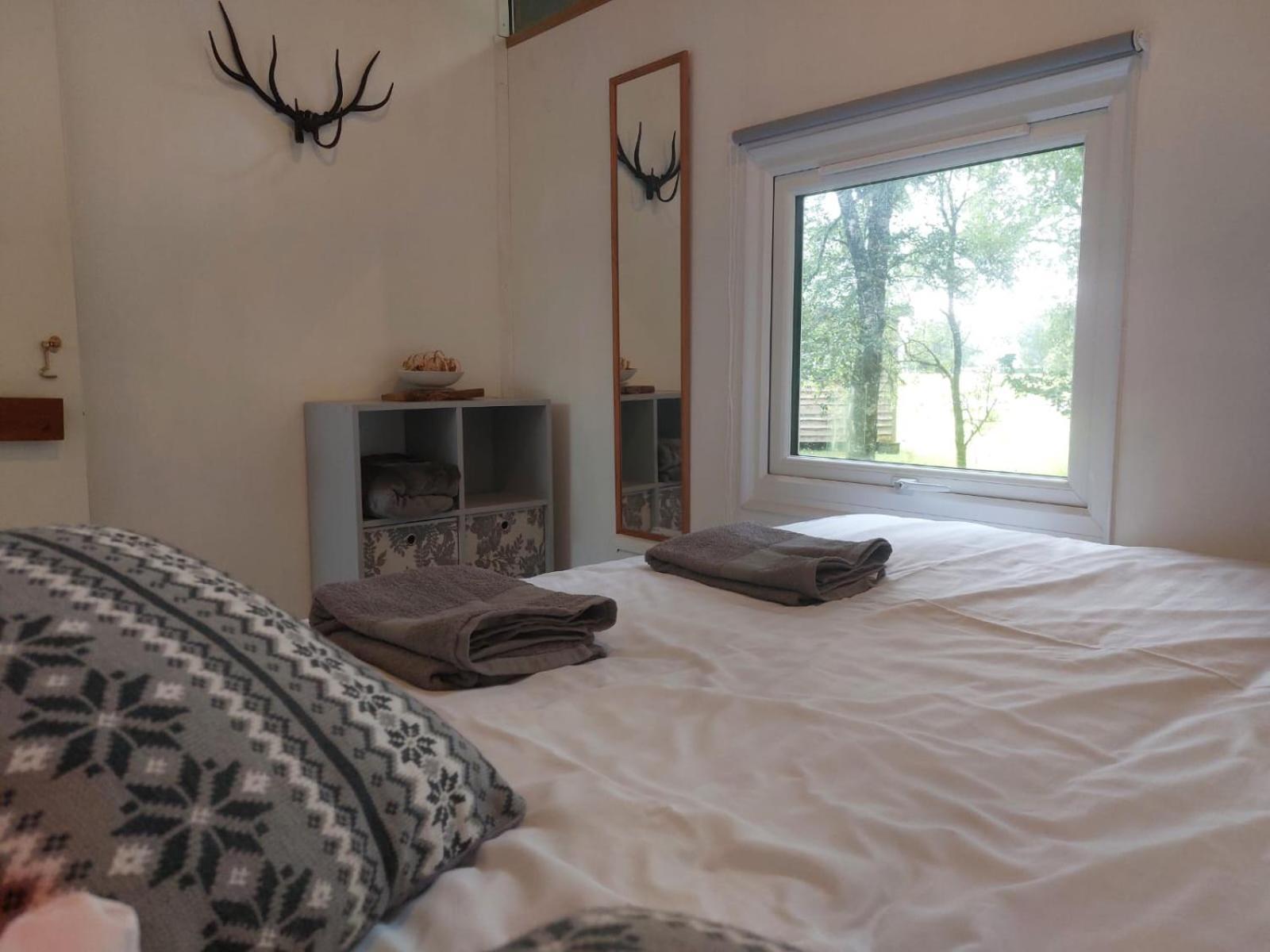 Loch Aweside Forest Cabins Dalavich Номер фото