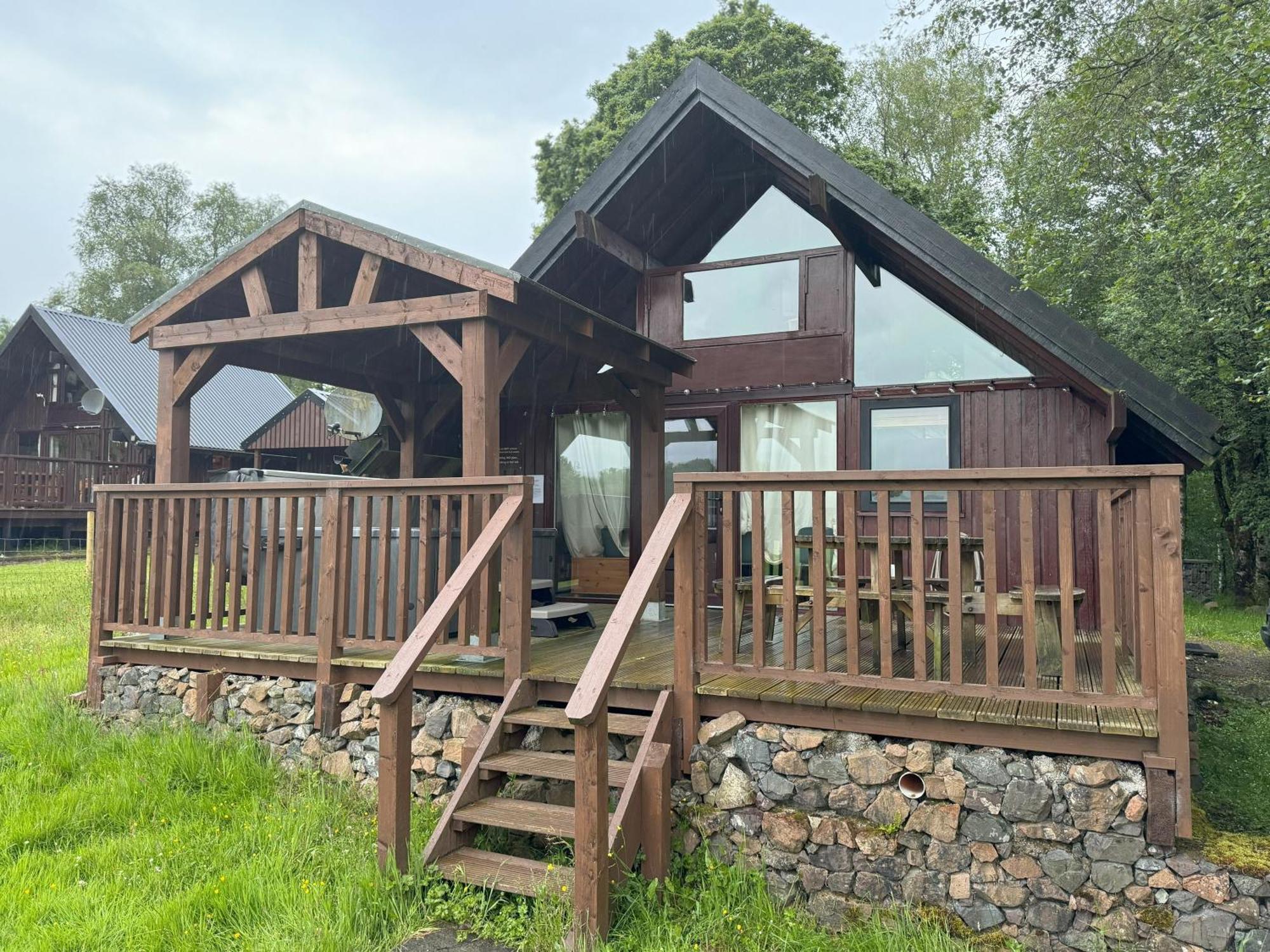 Loch Aweside Forest Cabins Dalavich Екстер'єр фото